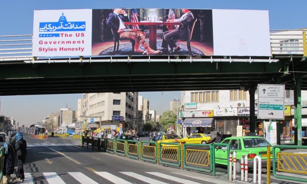 کمپین بیلبوردی در تهران برای نشان‌دادن آمریکا به عنوان «دشمن»