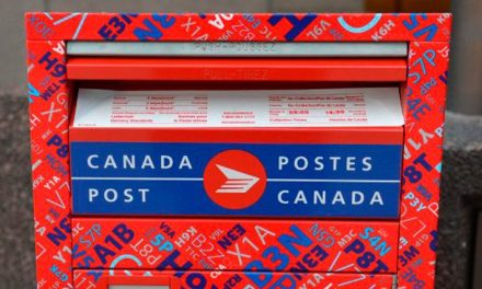 توقف خدمات پستی کانادا به در خانه‌ها و بی‌شغل شدن ۸۰۰۰ پرسنل اداره پست