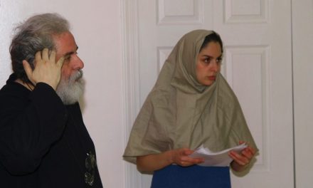 محمد رحمانیان با کار مشترک ایران-کانادا در بخش بین الملل تئاتر فجر