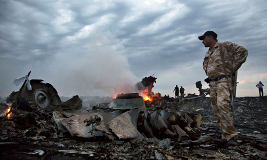 سقوط هواپیمای مالزی بر فراز اوکراین بر اثر شلیک سامانه‌های دفاعی