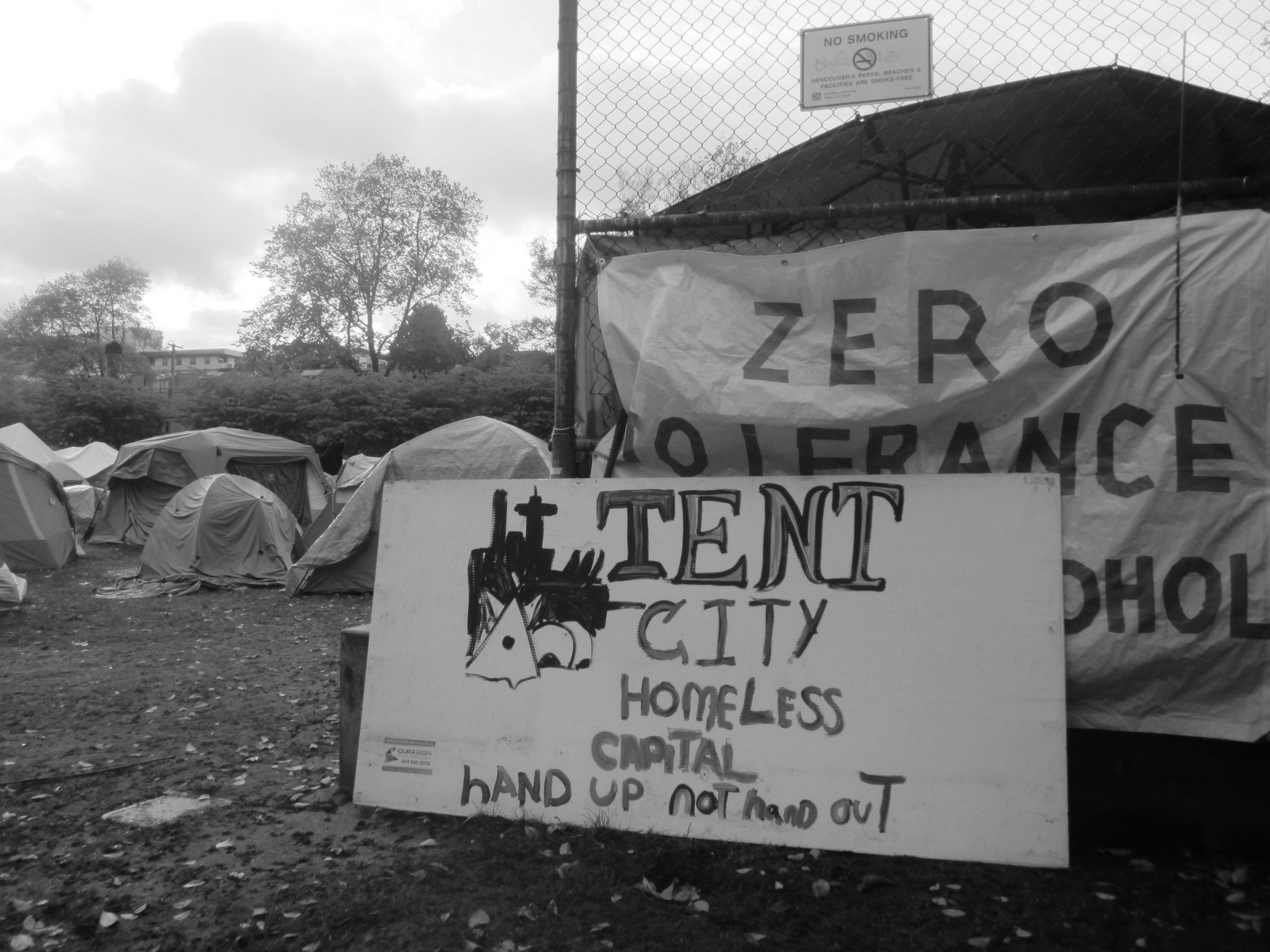 شهر چادرها در ویکتوریا و ونکوور: از برپایی تا فروپاشی، یا چهره فقر در بریتیش کلمبیا