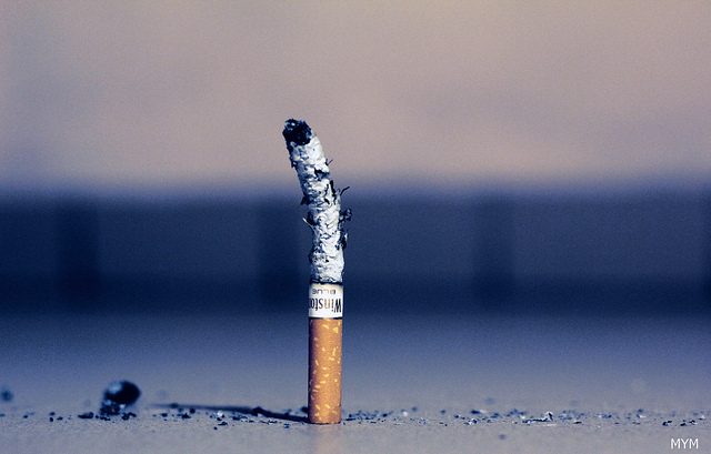 کمپین وزیر بهداشت:‌ افزایش سن قانونی خرید سیگار به ۲۱ سال