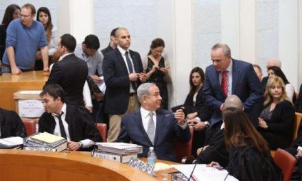 دولت ائتلافی نتانیاهو در آستانه سقوط