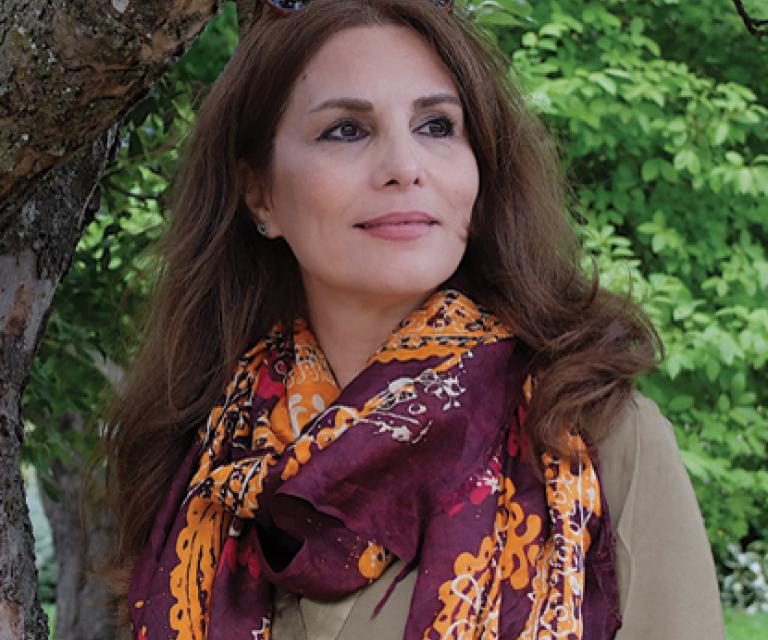 گفت‌و‌گو با آزیتا قهرمان؛ شاعر، نویسنده و مترجم ایرانی ساکن سوئد