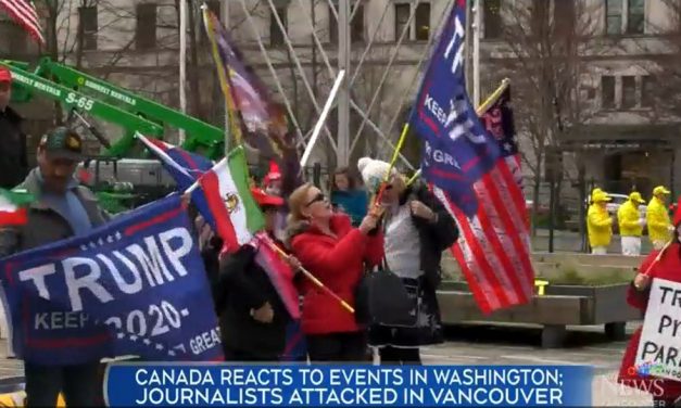  در راهپیمایی طرفداران ترامپ در ونکوور به روزنامه‌نگار CTV حمله شد