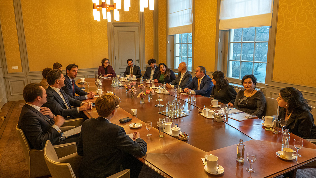 دیدار نخست‌وزیر و وزیر امور خارجه هلند با تعدادی از شهروندان ایرانی‌تبار این کشور